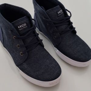 Nautica youth size 3 high top shoes